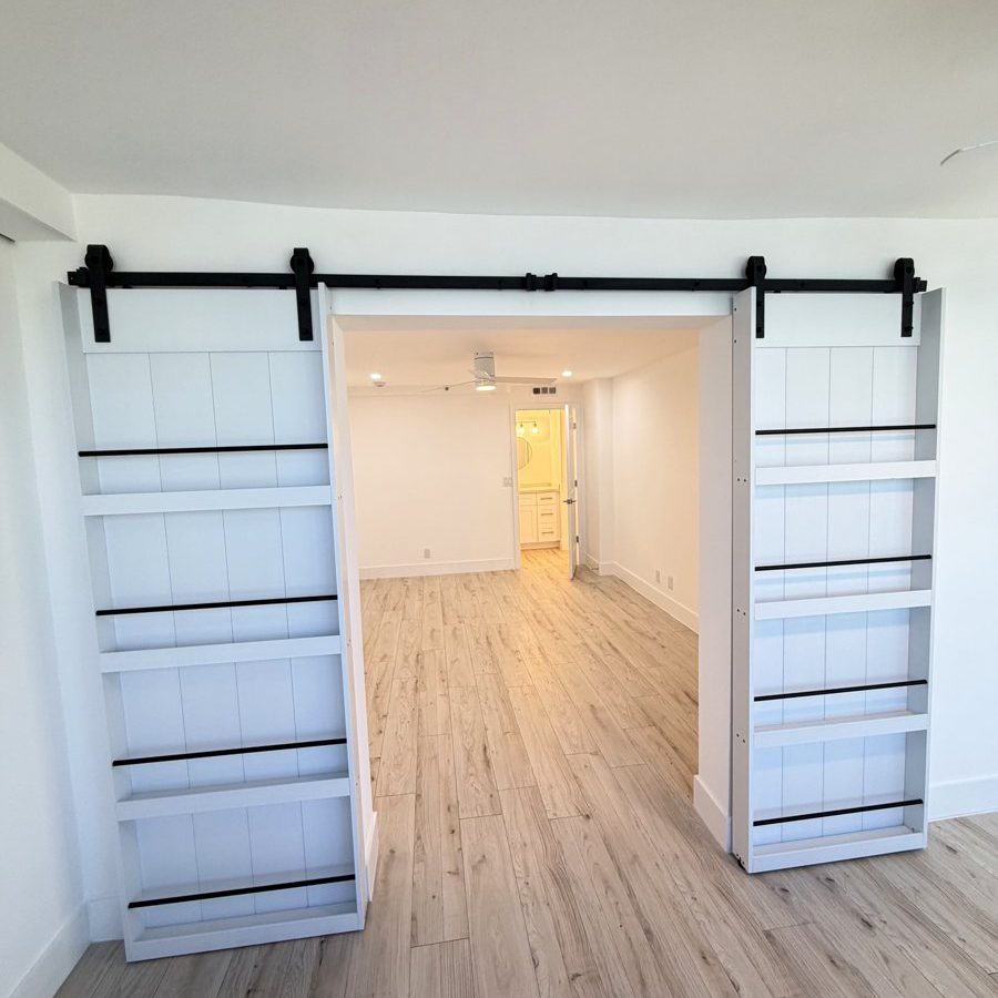 Jupiter Cove Condo Barn Door Detail